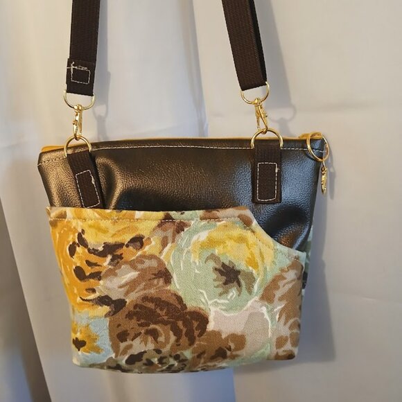 New Travel Sling Crossbody bag Brown Faux Leather Pastel floral canvas Zip Purse - Picture 9 of 12